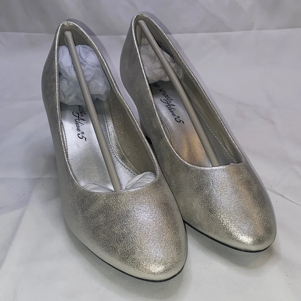 Elegant Easy Street Ballari Womens Round Stiletto Heel‎ Pumps